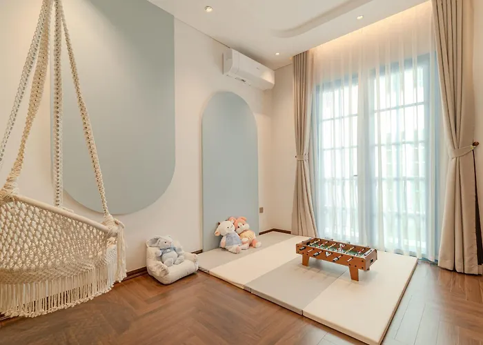 Villa S - 5-bedroom Private Pool Near Beach, Jacuzzi, Sauna & Karaoke *